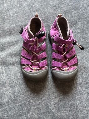 Keen Kids Pink/Purple Closed-Toe Adventure Sandal